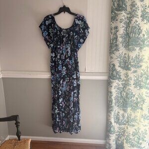 Flutter Sleeve Maxi Dress